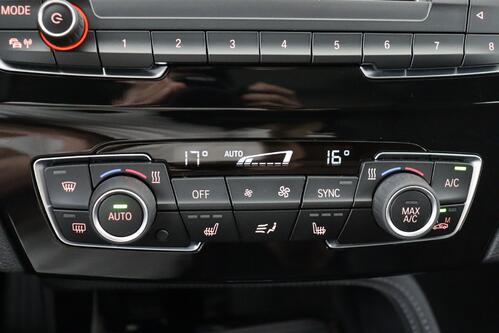 BMW X1 X-LINE 20 iA  M-SPORT+ GPS + CAMERA + PDC + CRUISE (ACC) + PANO DAK  + HALF/LEDER + ALU 