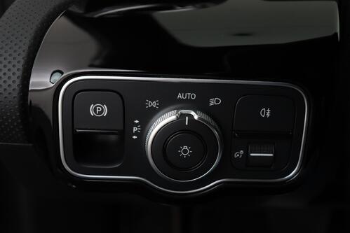 MERCEDES-BENZ A  250 e BUS. SOLUTION IA 8G-DCT + GPS + LEDER + CAMERA + PDC + CRUISE (ACC) + ALU 17