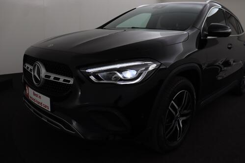 MERCEDES-BENZ GLA 250 e IA LUXURY LINE PHEV + CARPLAY + GPS + CAMERA + PDC + CRUISE + HALF-LEDER + ALU 18