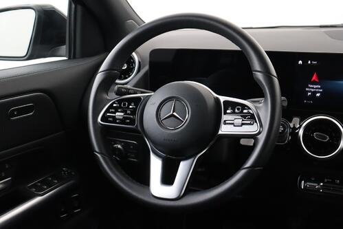 MERCEDES-BENZ GLA 250 e IA LUXURY LINE PHEV + CARPLAY + GPS + CAMERA + PDC + CRUISE + HALF-LEDER + ALU 18