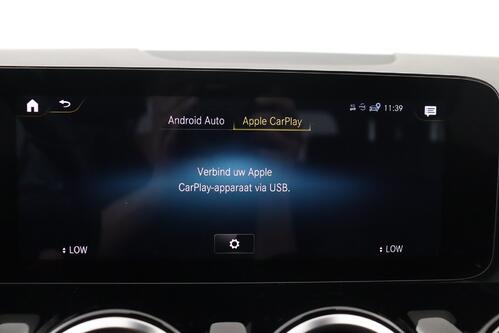 MERCEDES-BENZ GLA 250 e IA LUXURY LINE PHEV + CARPLAY + GPS + CAMERA + PDC + CRUISE + HALF-LEDER + ALU 18
