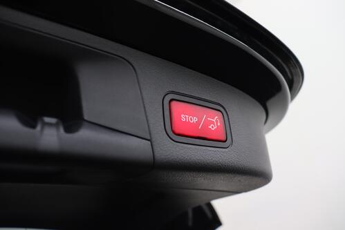 MERCEDES-BENZ GLA 250 e IA LUXURY LINE PHEV + CARPLAY + GPS + CAMERA + PDC + CRUISE + HALF-LEDER + ALU 18