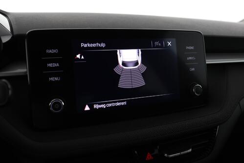 SKODA Fabia SELECTION 1.0 TSI DSG + CARPLAY + PDC + ALU