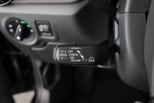 SKODA Fabia SELECTION 1.0 TSI DSG + CARPLAY + PDC + ALU