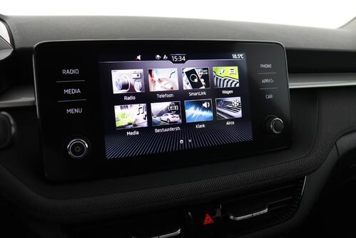 SKODA Fabia SELECTION 1.0 TSI DSG + CARPLAY + PDC + ALU