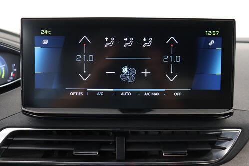 PEUGEOT 3008 GT 1.6 PURETECH HYBRID e-EAT8 + A/T + GPS + CARPLAY + HALF/LEDER + CAMERA + PDC + CRUISE + ALU 18 + TREKHAAK 