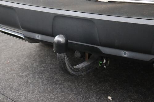 PEUGEOT 3008 GT 1.6 PURETECH HYBRID e-EAT8 + A/T + GPS + CARPLAY + HALF/LEDER + CAMERA + PDC + CRUISE + ALU 18 + TREKHAAK 