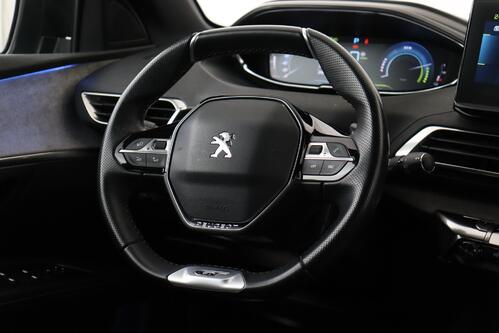 PEUGEOT 3008 GT 1.6 PURETECH HYBRID e-EAT8 + A/T + GPS + CARPLAY + HALF/LEDER + CAMERA + PDC + CRUISE + ALU 18 + TREKHAAK 