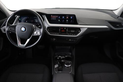 BMW 118  iA ADVANTAGE + CARPLAY + GPS + CAMERA + PDC + CRUISE + ALU 