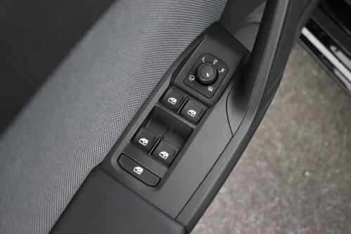 SEAT Leon ST MOVE 1.0TSI + GPS + CARPLAY + PDC + CRUISE + ALU 16