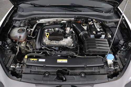 SEAT Leon ST MOVE 1.0TSI + GPS + CARPLAY + PDC + CRUISE + ALU 16