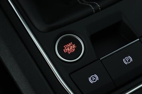 SEAT Leon ST MOVE 1.0TSI + GPS + CARPLAY + PDC + CRUISE + ALU 16