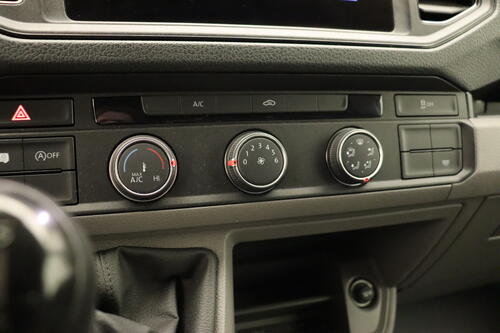 VOLKSWAGEN Crafter 2.0 TDI MT L3H3 Fourgon + CARPLAY + AIRCO 
