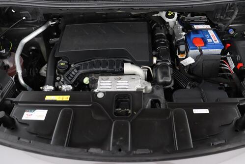 PEUGEOT 3008 GT-LINE 1.2 PURETECH  EAT8 + CARPLAY + GPS + CAMERA + PDC + CRUISE (ACC) + ALU 