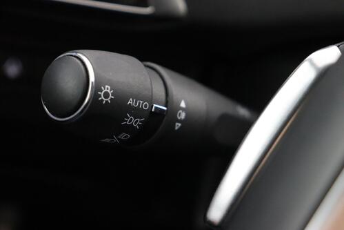 PEUGEOT 3008 GT-LINE 1.2 PURETECH  EAT8 + CARPLAY + GPS + CAMERA + PDC + CRUISE (ACC) + ALU 