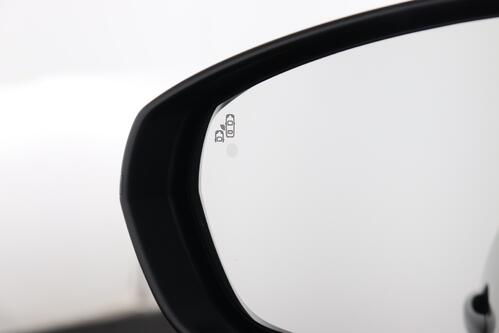 PEUGEOT 3008 GT-LINE 1.2 PURETECH  EAT8 + CARPLAY + GPS + CAMERA + PDC + CRUISE (ACC) + ALU 