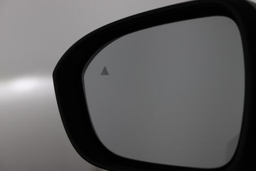 NISSAN Qashqai  TEKNA 1.3 T-GDI + GPS + CARPLAY + CAMERA + PDC + CRUISE(ACC) + PANO DAK + ALU 