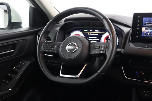 NISSAN Qashqai  TEKNA 1.3 T-GDI + GPS + CARPLAY + CAMERA + PDC + CRUISE(ACC) + PANO DAK + ALU 