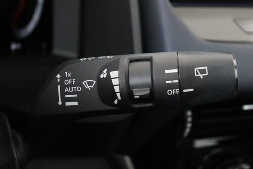 NISSAN Qashqai 1.3 TEKNA MHEV + CARPLAY + GPS + CAMERA + PDC + CRUISE (ACC) + PANO + ALU 