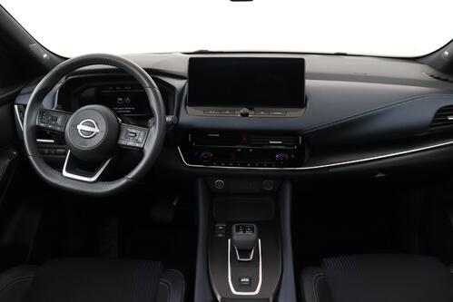 NISSAN Qashqai 1.3 TEKNA MHEV + CARPLAY + GPS + CAMERA + PDC + CRUISE (ACC) + PANO + ALU 