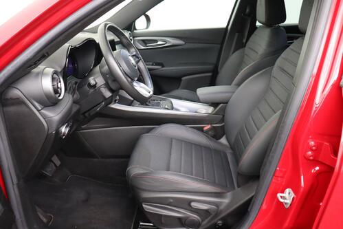 ALFA ROMEO Tonale 1.5 i MHEV + GPS + CAMERA + PDC + CRUISE (ACC) + HALF-LEDER + ALU 