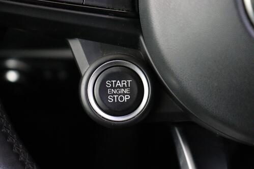 ALFA ROMEO Tonale 1.5 i MHEV + GPS + CAMERA + PDC + CRUISE (ACC) + HALF-LEDER + ALU 