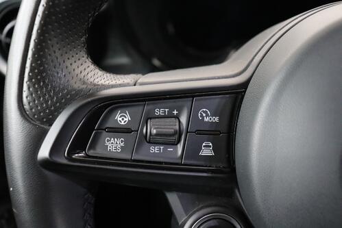 ALFA ROMEO Tonale 1.5 i MHEV + GPS + CAMERA + PDC + CRUISE (ACC) + HALF-LEDER + ALU 