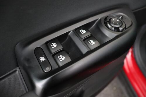 ALFA ROMEO Tonale 1.5 i MHEV + GPS + CAMERA + PDC + CRUISE (ACC) + HALF-LEDER + ALU 