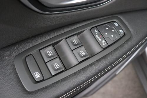 RENAULT Scenic 1.3 TCE + GPS + CAMERA + PDC + CRUISE + ALU 20