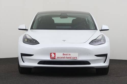 TESLA Model 3 STANDARD PLUS 55 kWh + GPS + LEDER + CAMERA + PDC + CRUISE + ALU 18 + PANO DAK + TREKHAAK 