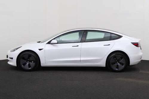 TESLA Model 3 STANDARD PLUS 55 kWh + GPS + LEDER + CAMERA + PDC + CRUISE + ALU 18 + PANO DAK + TREKHAAK 