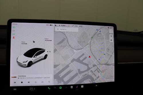 TESLA Model 3 STANDARD PLUS 55 kWh + GPS + LEDER + CAMERA + PDC + CRUISE + ALU 18 + PANO DAK + TREKHAAK 