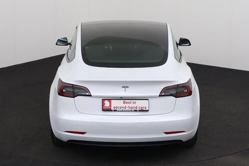 TESLA Model 3 STANDARD PLUS 55 kWh + GPS + LEDER + CAMERA + PDC + CRUISE + ALU 18 + PANO DAK + TREKHAAK 