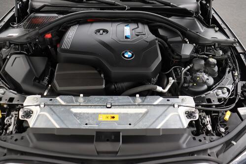 BMW 320 e IA TOURING ADVANTAGE + CARPLAY + GPS + CAMERA + PDC + CRUISE + ALU