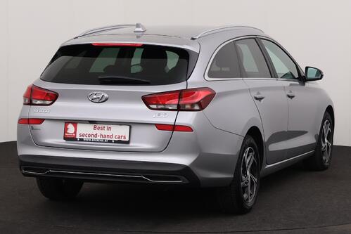 HYUNDAI i30 SW SMART 1.0 T-GDI 7DCT + CARPLAY + CAMERA + PDC + ALU 