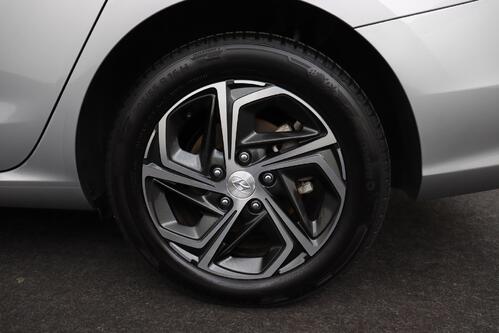 HYUNDAI i30 SW SMART 1.0 T-GDI 7DCT + CARPLAY + CAMERA + PDC + ALU 