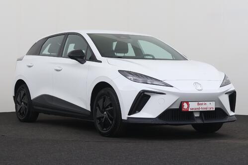 MG MG4 STANDARD 51 kWh + A/T + CARPLAY + PDC