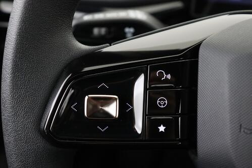 MG MG4 STANDARD 51 kWh + A/T + CARPLAY + PDC