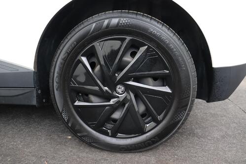 MG MG4 STANDARD 51 kWh + A/T + CARPLAY + PDC