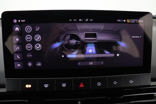 MG MG4 STANDARD 51 kWh + A/T + CARPLAY + PDC