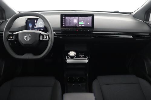 MG MG4 STANDARD 51 kWh + A/T + CARPLAY + PDC