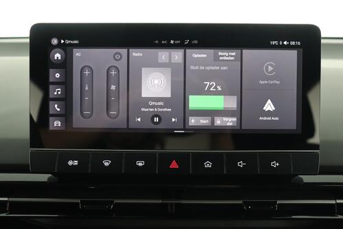 MG MG4 STANDARD 51 kWh + A/T + CARPLAY + PDC