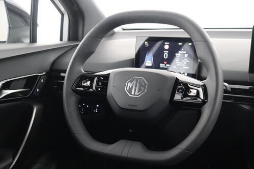 MG MG4 STANDARD 51 kWh + A/T + CARPLAY + PDC