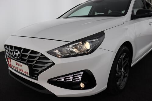 HYUNDAI i30 SW SMART 1.0 T-GDI 7DCT + CARPLAY + CAMERA + PDC + CRUISE + ALU 16