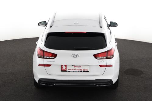 HYUNDAI i30 SW SMART 1.0 T-GDI 7DCT + CARPLAY + CAMERA + PDC + CRUISE + ALU 16