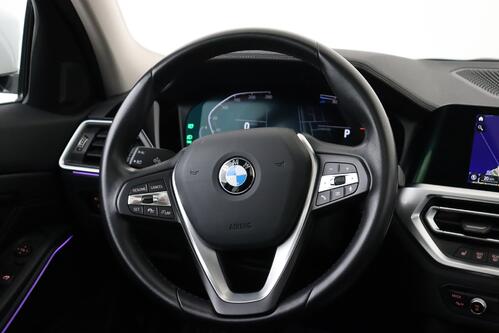 BMW 320 X-DRIVE DA  + GPS + LEDER + CARPLAY + CAMERA + PDC + OPEN DAK + CRUISE (ACC) + ALU 