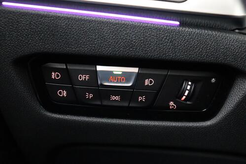 BMW 320 X-DRIVE DA  + GPS + LEDER + CARPLAY + CAMERA + PDC + OPEN DAK + CRUISE (ACC) + ALU 