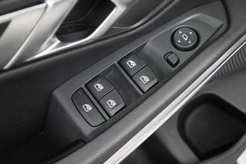 BMW 320 X-DRIVE DA  + GPS + LEDER + CARPLAY + CAMERA + PDC + OPEN DAK + CRUISE (ACC) + ALU 