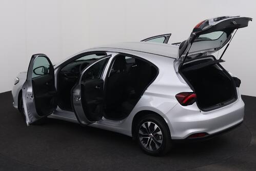 FIAT Tipo  CITY LIFE 1.5i + A/T + CARPLAY + CAMERA + CRUISE + ALU 