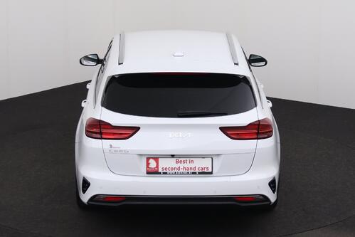 KIA Ceed SPORTSWAGON LX 1.5 T-GDI + A/T + CARPLAY + CAMERA + PDC + CRUISE + ALU 